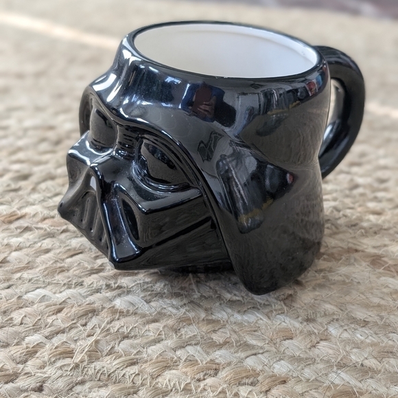 Star Wars Black Ceramic Darth Vader Mug - Picture 2 of 6